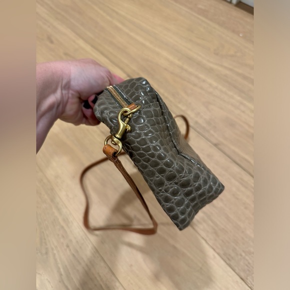 Marisol w/ Front Pocket - Fog Croco - Picture 4 of 7